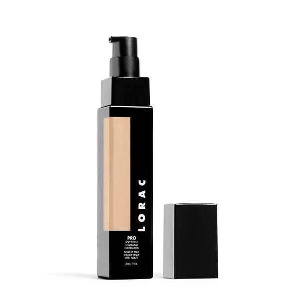 3 (Fair with warm-neutral undertones) - Product slightly angeled without cap